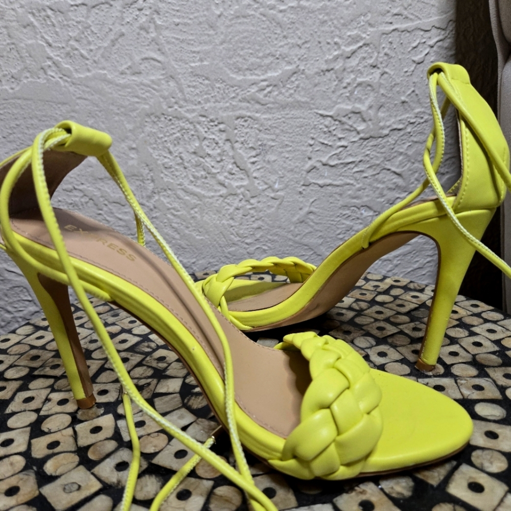 Express Braided Heel